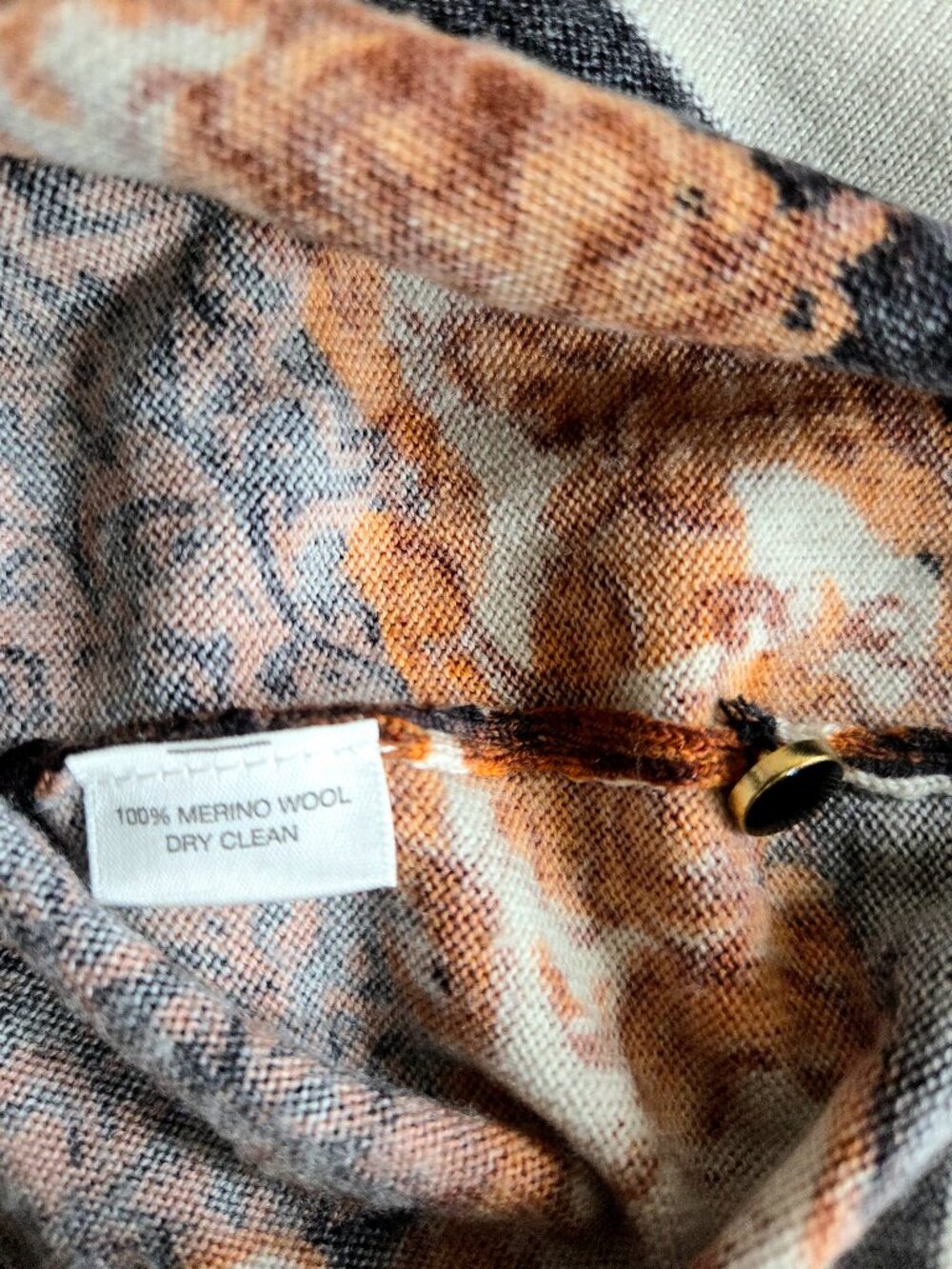 100% Merino Wool Brown Floral Cardigan - Picture 3 of 5